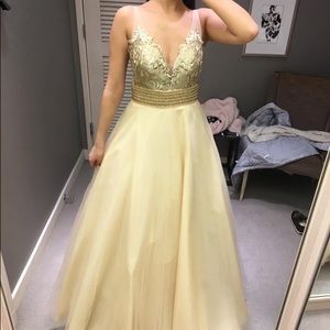 Champagne prom dress (only worn once)